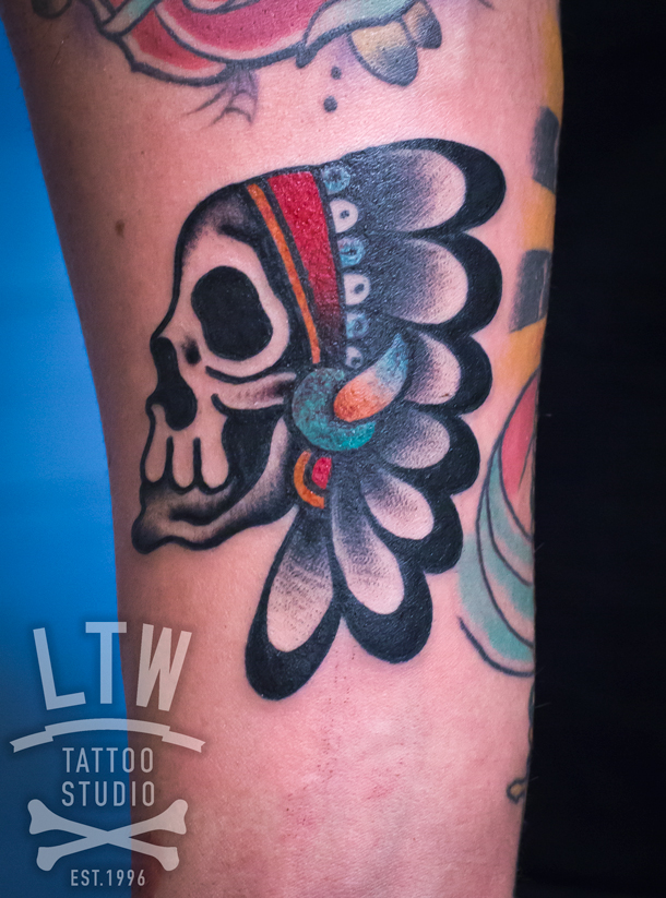 apache - LTW Tattoo & Piercing Barcelona