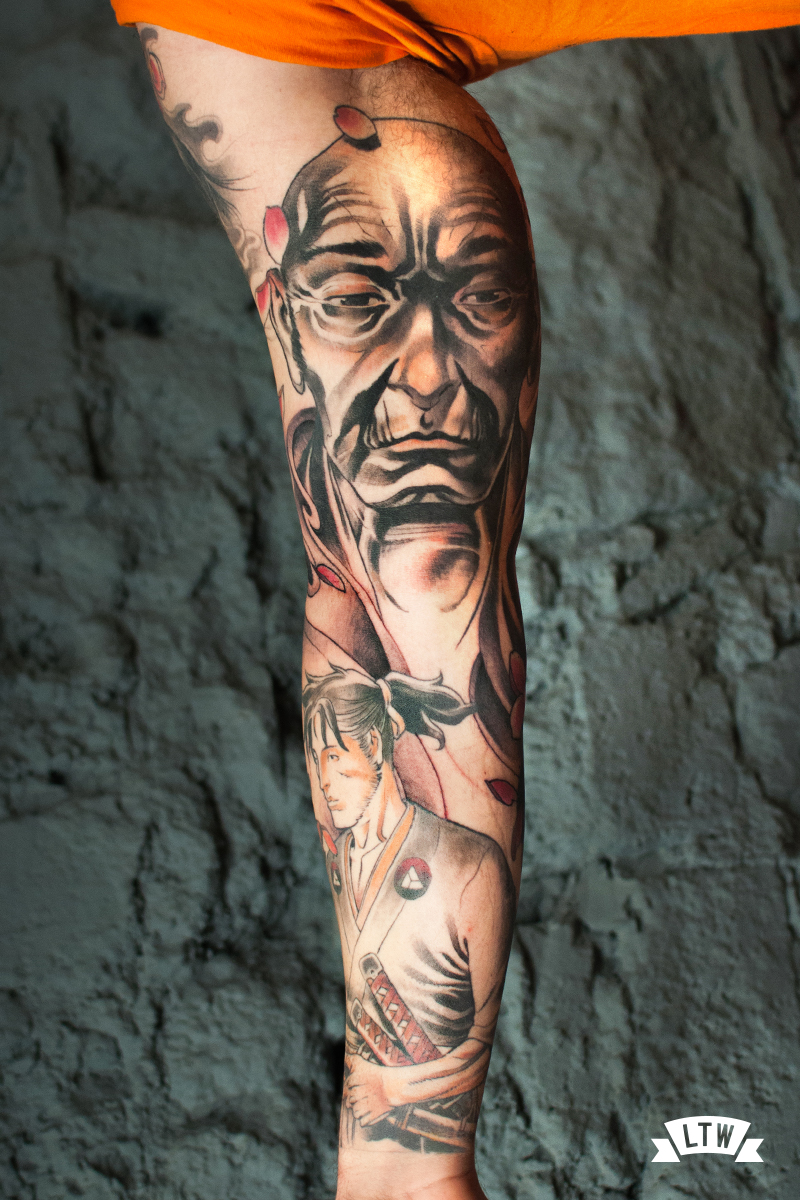 Màniga d'inspiració oriental tatuada a color pel Man