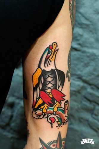 Eagle tattooed in color by Javier Rodríguez
